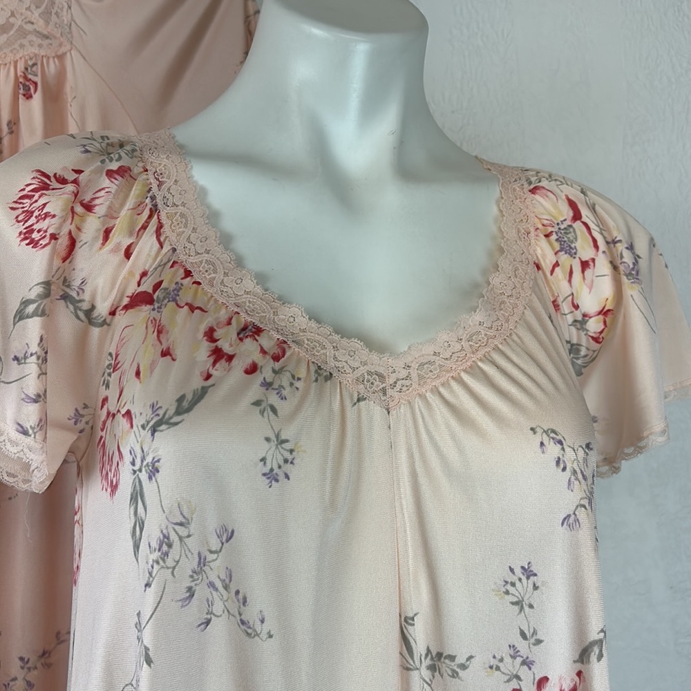 Vintage Jcpenney Nightgown And Robe Set Gem
